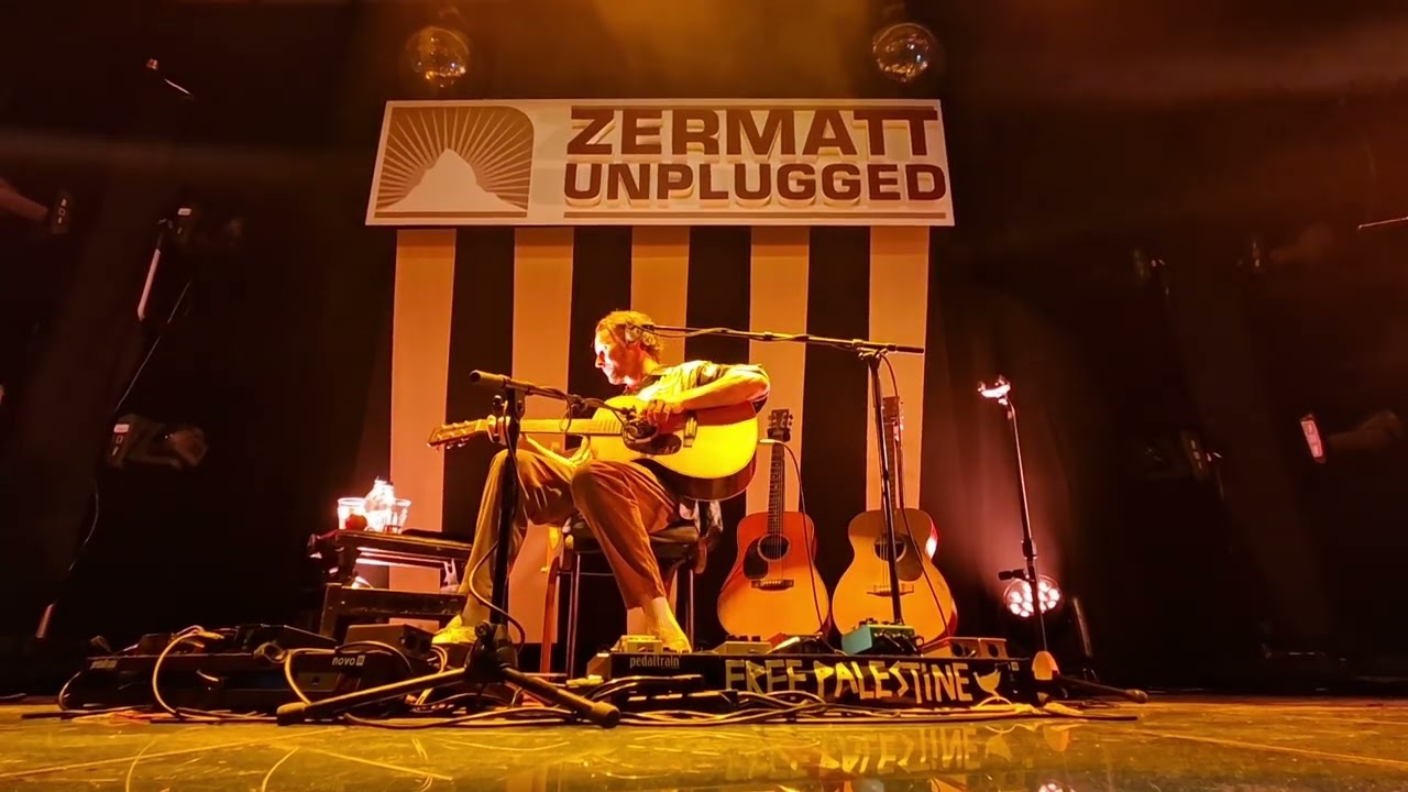 Ben Howard-Quiet me down (Live in Zermatt)