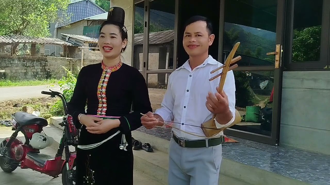 Lò thị liên hát làm cả làng bất ngờ & theo đàn nhị rất ăn ý pi nọng tỏn le nơ 