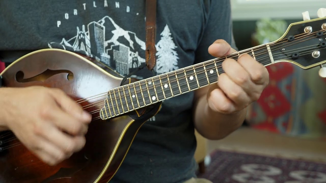 Redwing (Union Maid): Simple To Complex - Mandolin Lesson