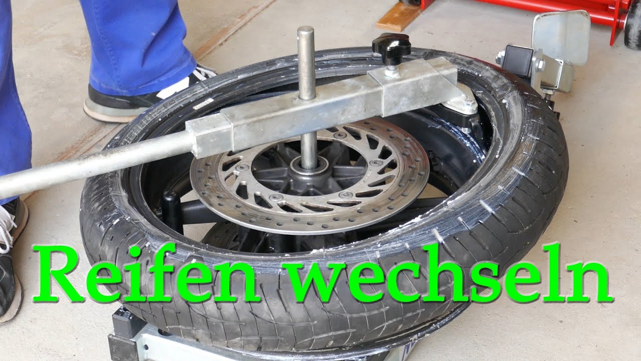 Reifenwechsel Motorrad | Honda CB Sevenfifty RC42 | max2h.com