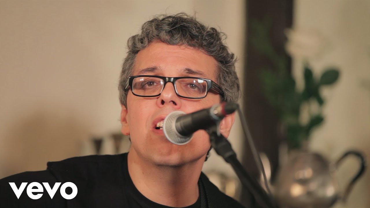 Pedro Guerra - Pasa (Directo Libertad 8)