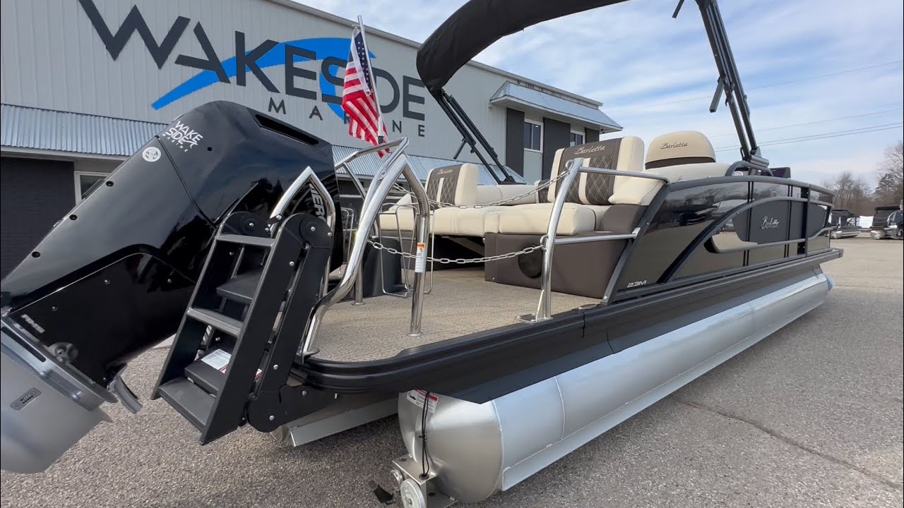 2024 Barletta Lusso 23M - Coastal edition Meridian Lounge with integrated thrusters! Stock ID 7607
