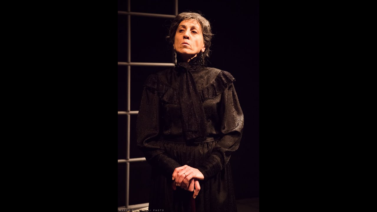 LA CASA DI BERNARDA ALBA di F. G. Lorca - Compagnia AL CASTELLO - regia di Claudio Pesaresi