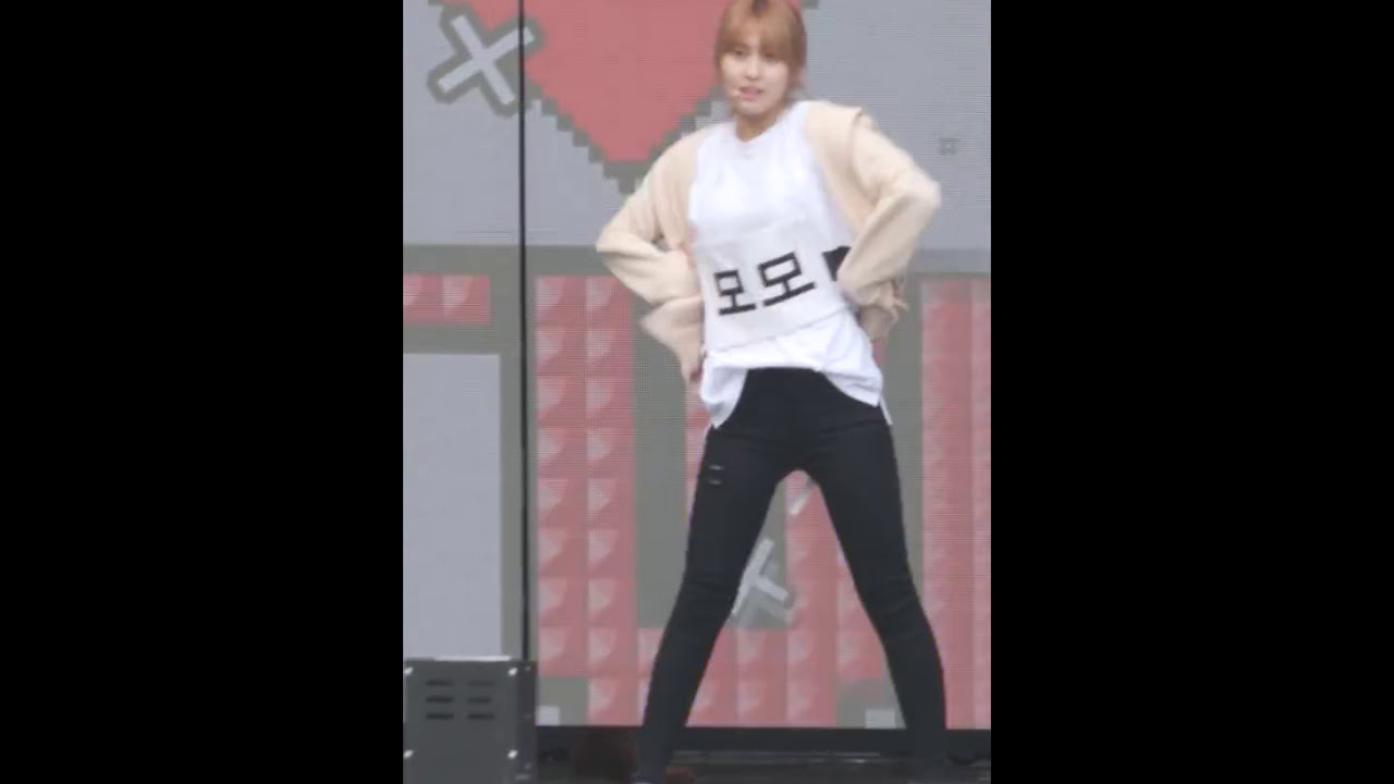 161008 코리안뮤직웨이브 Gee 리허설 트와이스 모모