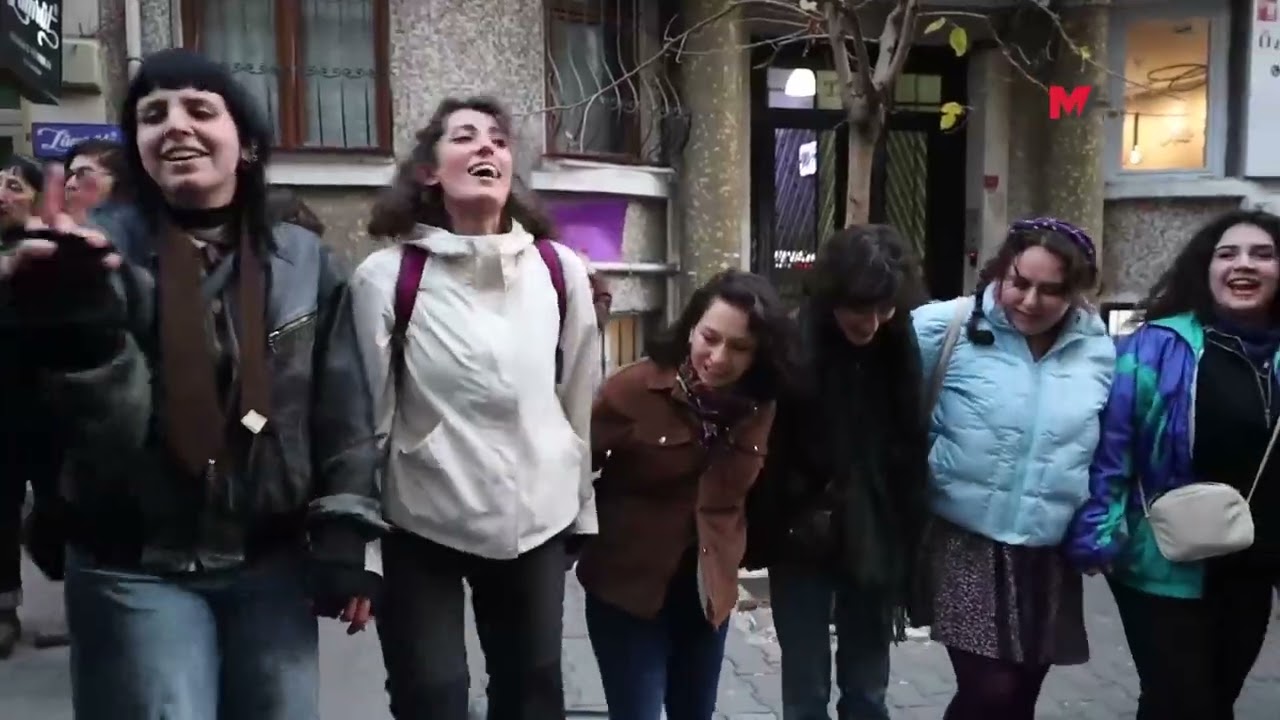 FEMİNİST GECE YÜRÜYÜŞÜ:'BU DÜZEN DEĞİŞECEK'