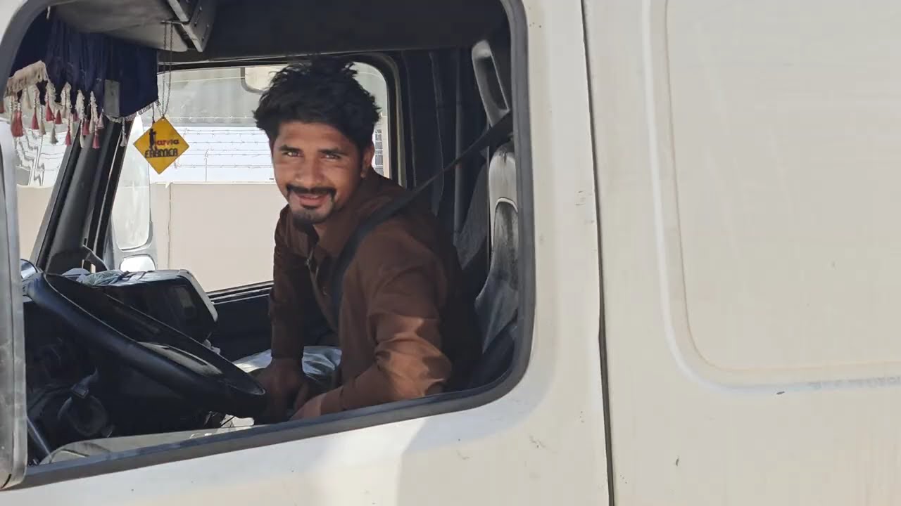 Ramdan full working Day before war! Dubai Trucking.