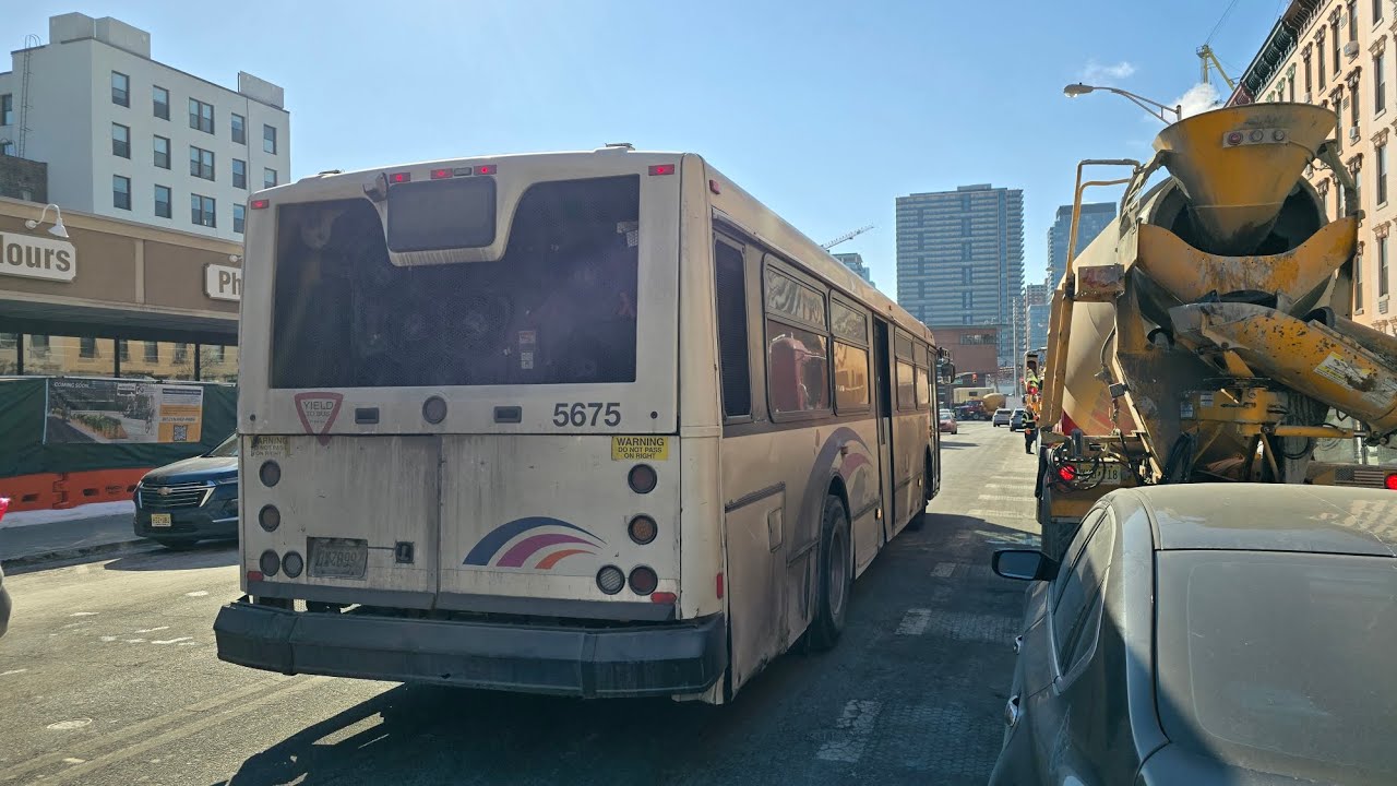 NJ TRANSIT 22 HOBOKEN (NABI 40-SFW 5675)