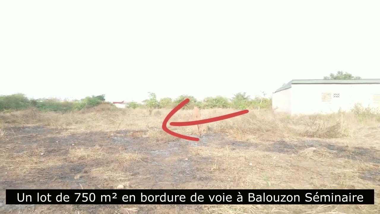 Daloa Balouzon : un terrain de 750 m² en vente.