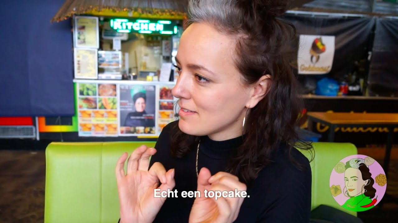 Op bezoek bij The Queen of the Johnny cake in de Bijlmer in Amsterdam!