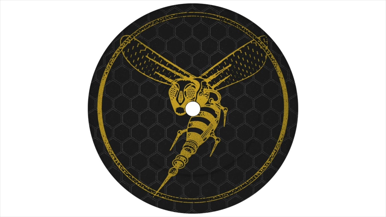 Red Axes - The Bee