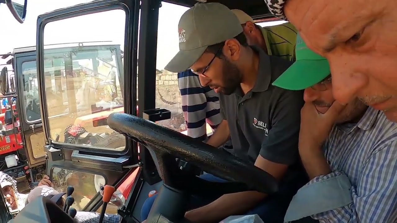 شرح داخلي كابينة الجرار ال105 البيلا روسي