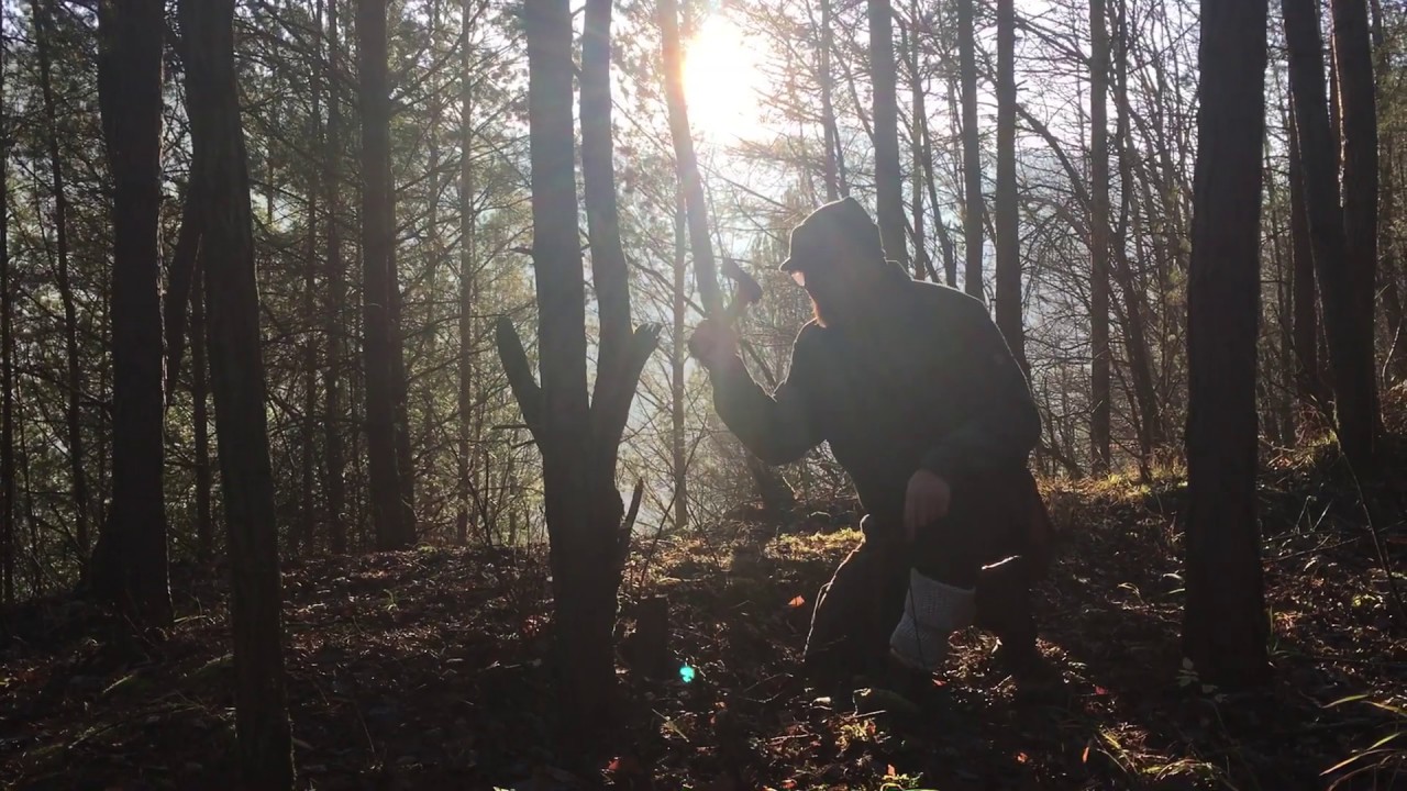 Bushcraftowy biwak na terenie prywatnym. Gr&auml;nsfors Bruks Wildlife Hatchet, prezentacja toporka.