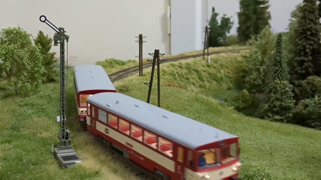 810 458 ČD Roco na kolejišti H0 (1:87)