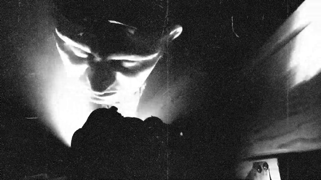 UN HOMBRE SOLO – Aferrado