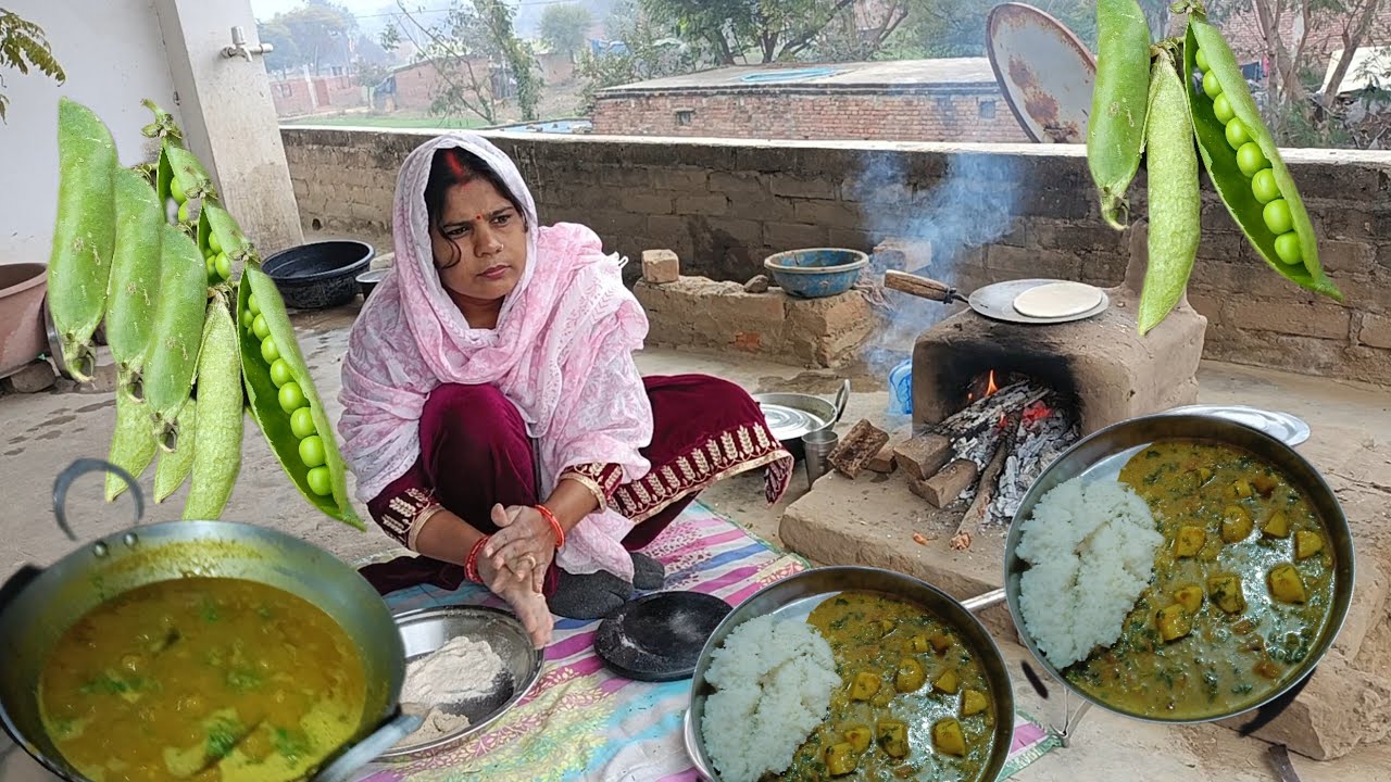 इस ठंड 🥶 में सुबह खाने में| बना आलू मटर निमोना Wintar Espesal Lunch🌺 Village Brekfast Recipe 