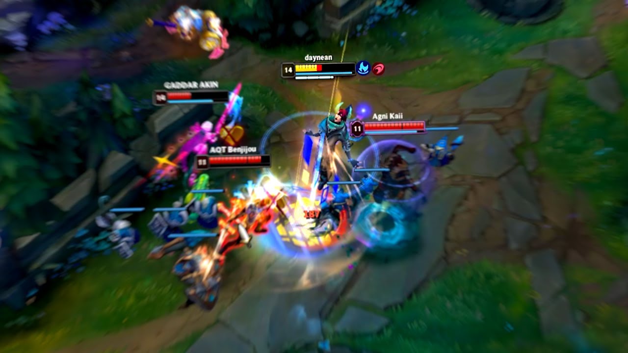This is why Riot nerfed Aphelios...