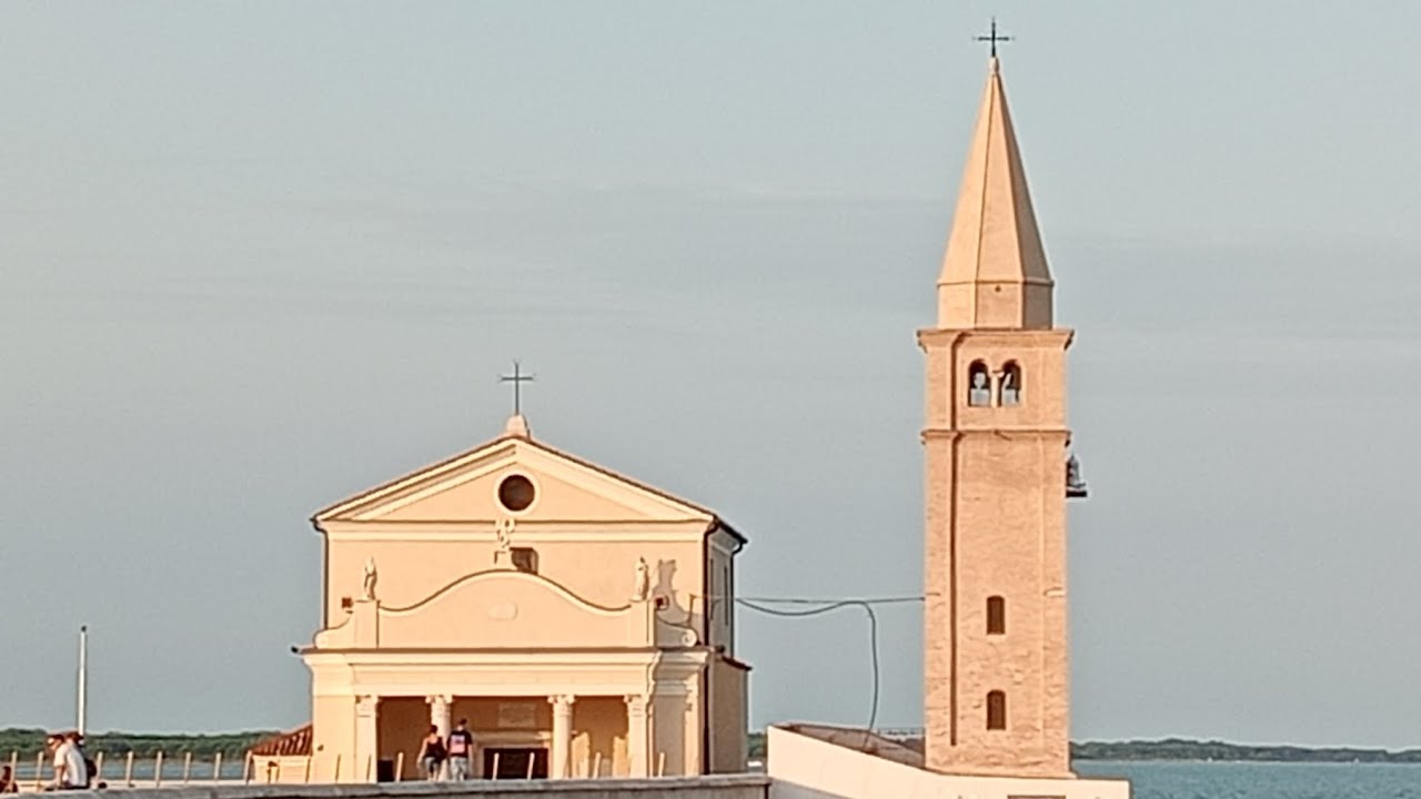 Campane di Caorle (VE) (03) - Santuario e Duomo - Ave Maria mattutina e serale | v.011