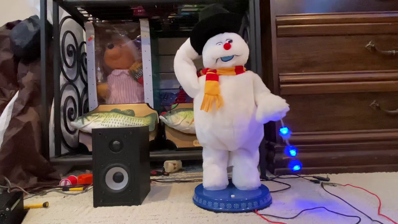 (Speaker mod) Black hat snowflake spinning frosty