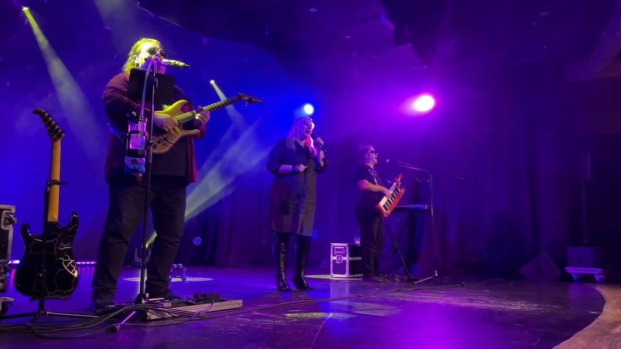 HAPPY TIME BAND - TRUE (TRIBUTE)