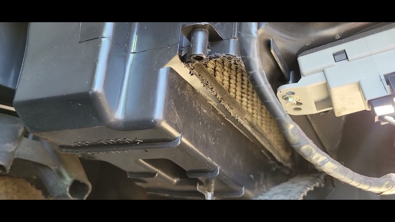 Cómo Cambiar y Adaptar Filtro De Aire De La Cabina SUV GMC Yukon Denali 2003