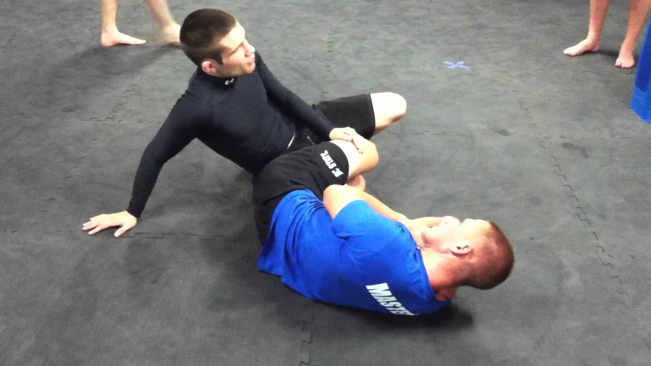 Escaping the Kneebar Leglock