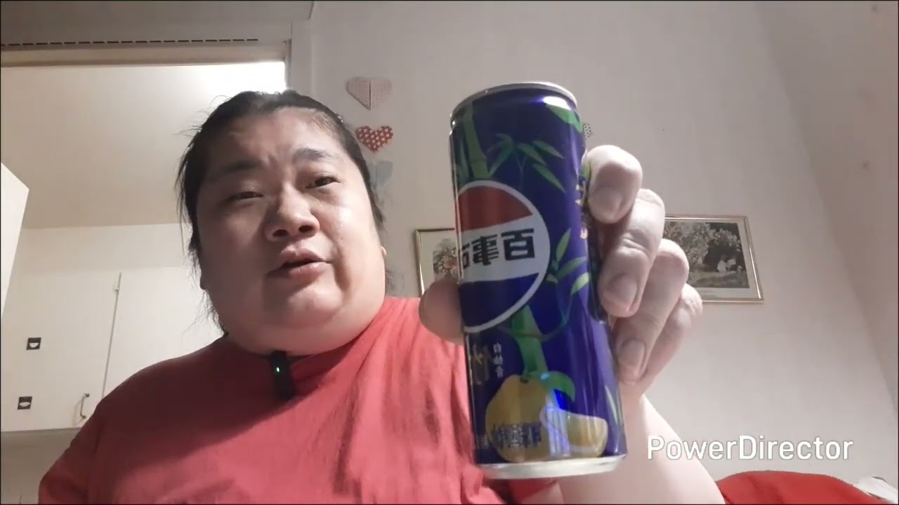 Testar nya smaker på Pepsi 