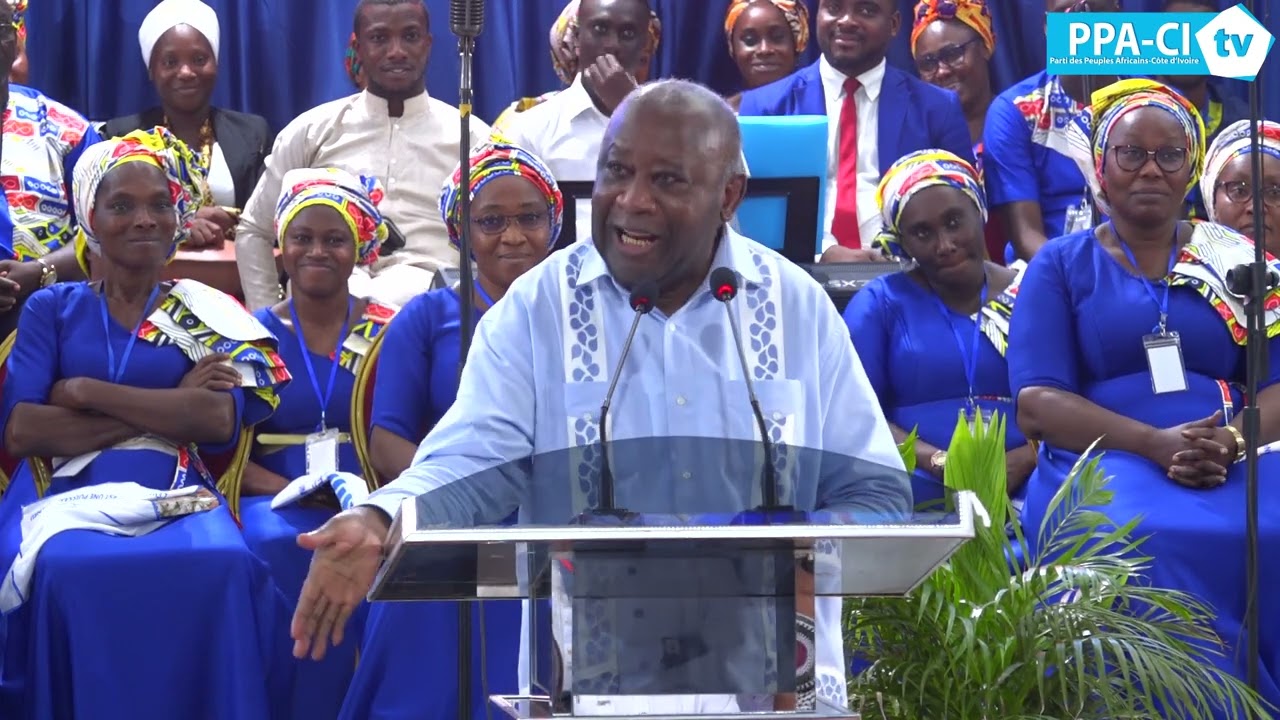LE PRESIDENT LAURENT GBAGBO EN VISITE CHEZ LE REVEREND DION ROBERT