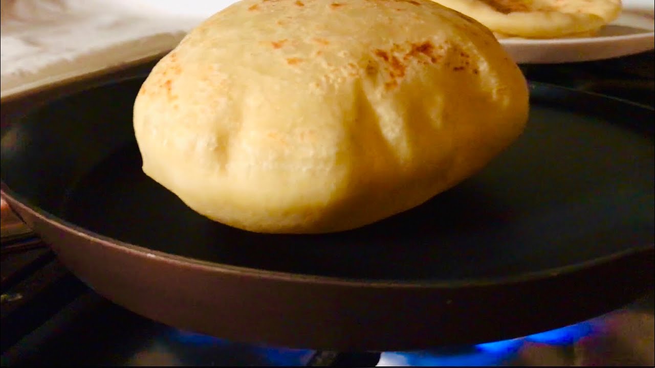 خبز الذبادي بدون فرن كالمحترفين | yogurt pita bread like a pro no oven (English subtitle)