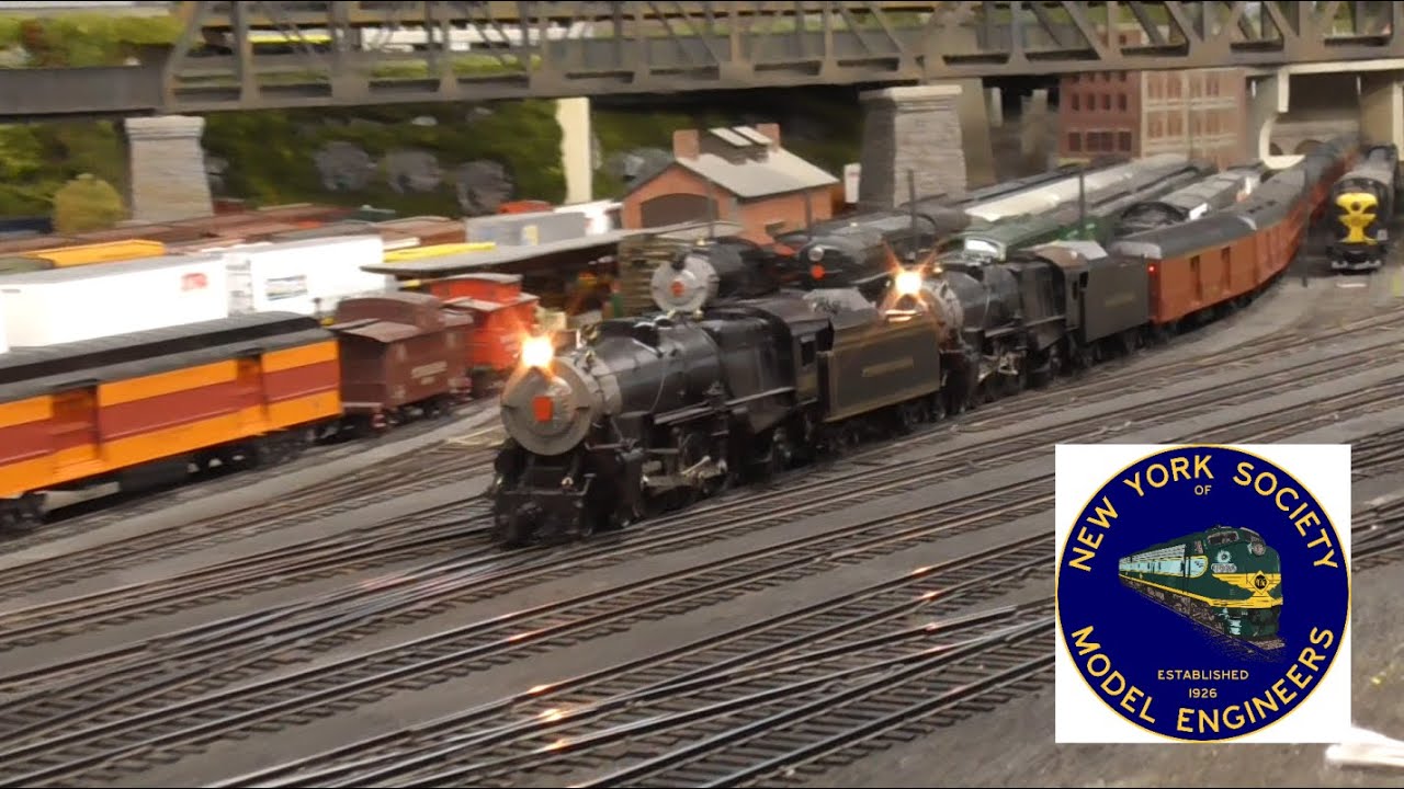 New York Society of Model Engineers O Scale 2 Rail Trains Running