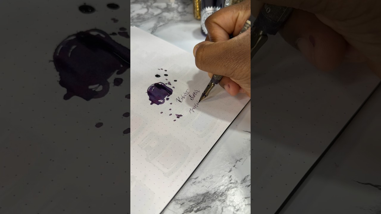 Swatching Robert Oster Violet Cloud #swatches #ink #fountainpen #journal #pen #planner #30inks30days