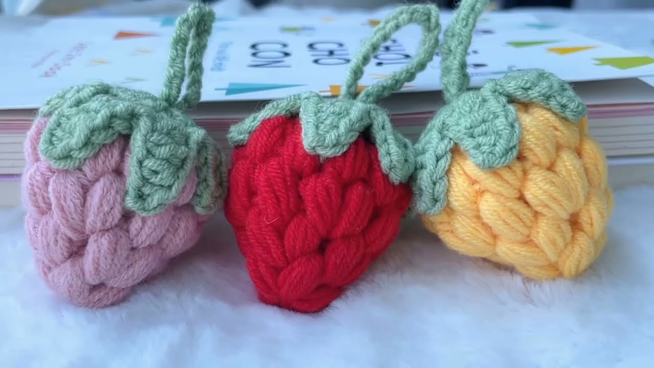 🍓 How to crochet strawberries easy | Decorative strawberry crochet #crochetanywhere