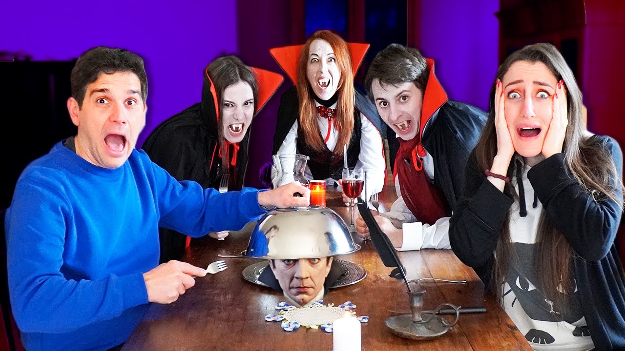 MAI CENARE CON I VAMPIRI!!!*STORIE PAUROSE* A CASA DEI VAMPIRI!!