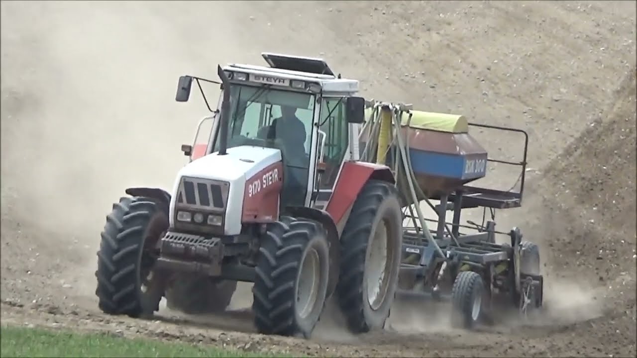 Steyr 9170 se secím strojem Farmet BSK 300