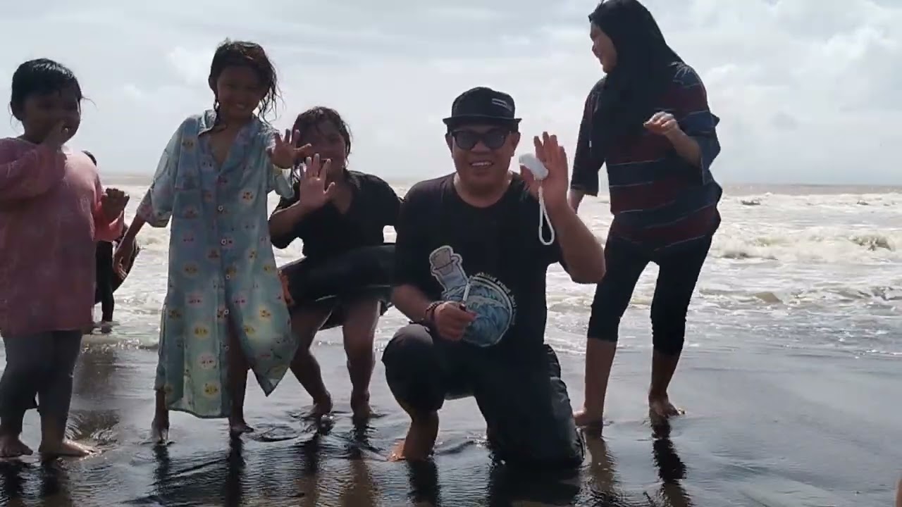 Komunitas payabotua rekreasi bersama dipantai untuk memenuhi salah satu hak anak#payabotua Chanel 