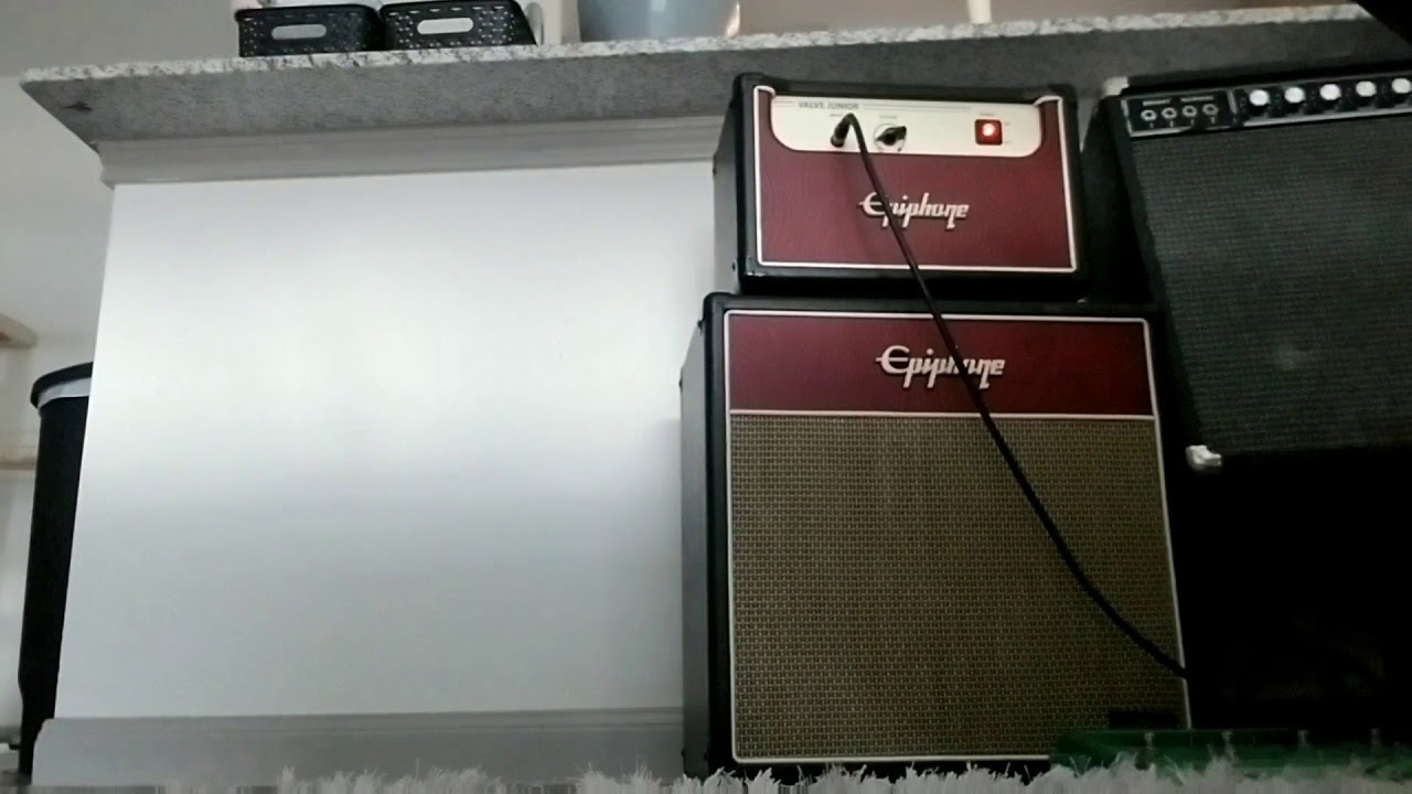 Epiphone Valve Jr before/after Mods