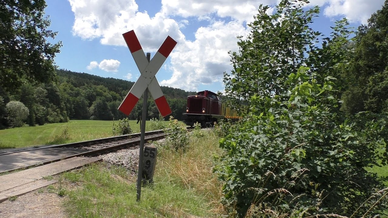 Leere Holzzüge nach Schleusingen und Themar