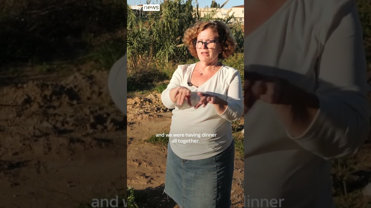 Valencia floods: Two sisters return to where their house once stood