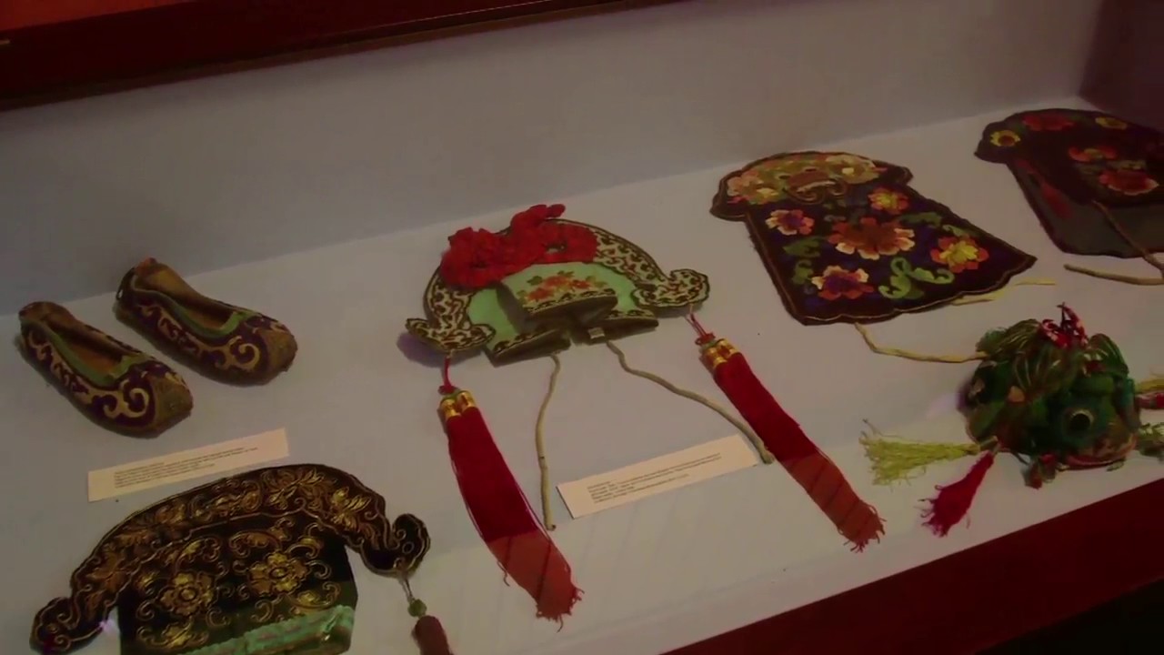 WUDU S08E03: Tania visits the  Golden Dragon Museum in Bendigo