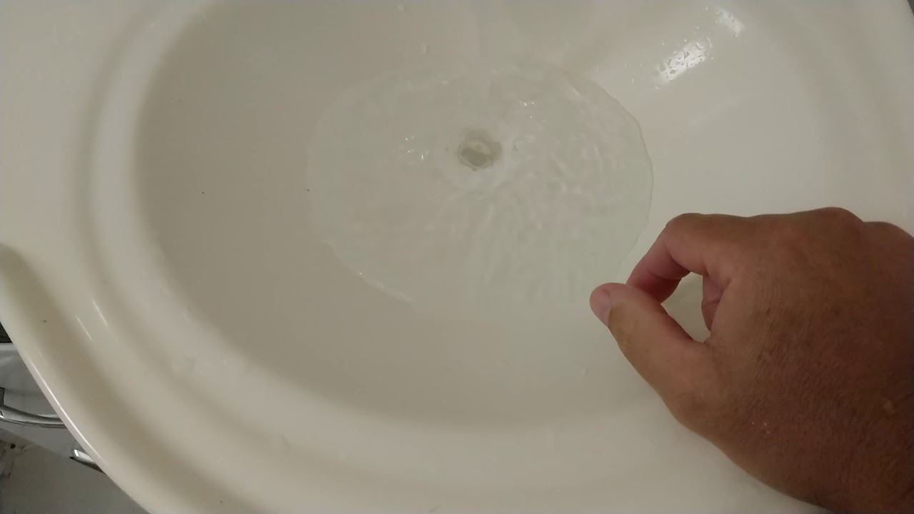 Entenda na Prática o que é a falta de ventilação de esgoto!