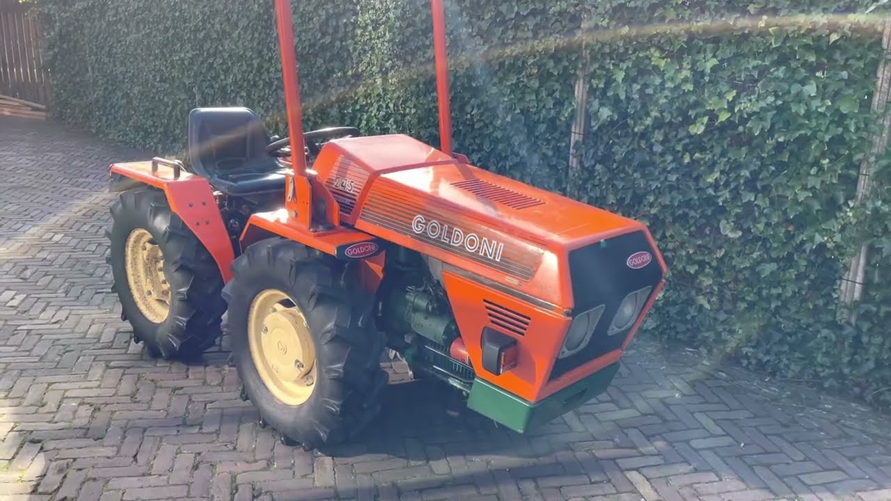 Goldoni 245 universal trekker / tractor / schlepper / kleintraktor / kniktractor /