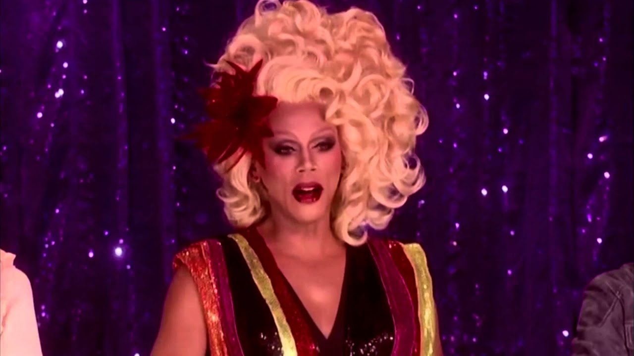 Jessica Wild Runway Looks