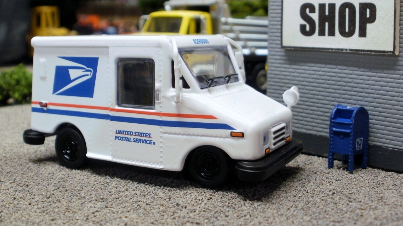 Greenlight 1:64 USPS Long-Life Postal Delivery Vehicle (LLV) with Mailbox No. 29888 Unboxing/Review