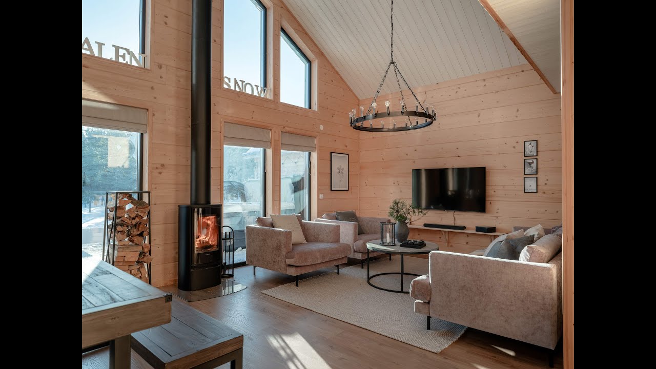 Gedigen fjällbostadsrätt i Lindvallen med braskamin, bastu och stor uteplats i solläge