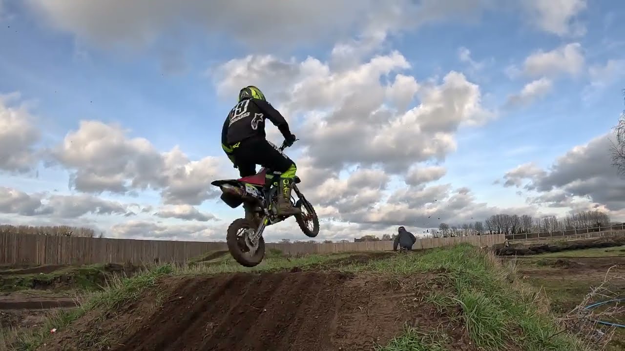 Dinlge Nook PBC HQ Track | Motocross | Mini Bike | Pit Bike | Crash