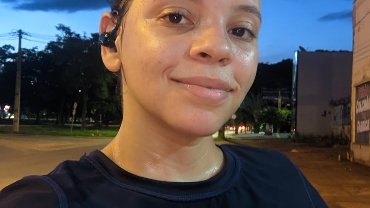 ACOMPANHE UMA CRISE EXISTENCIAL AOS 20