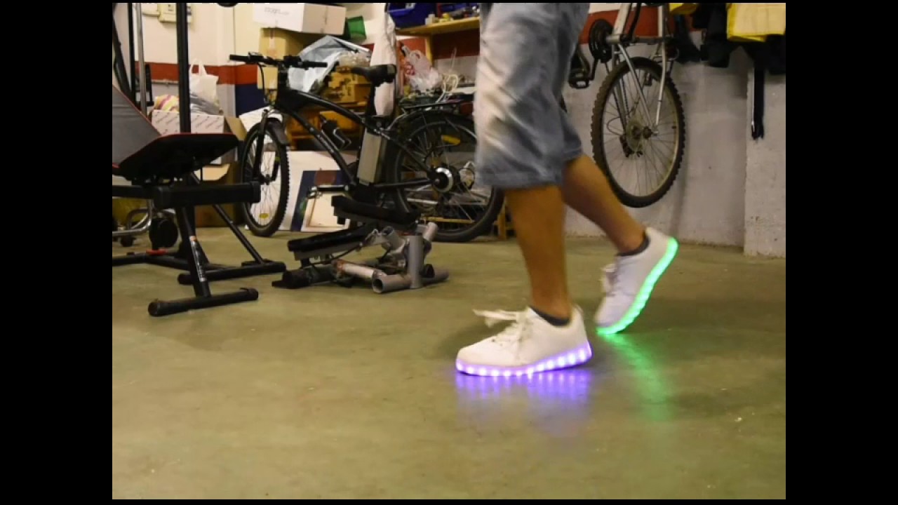 Tutorial moonwalk cutting shapes
