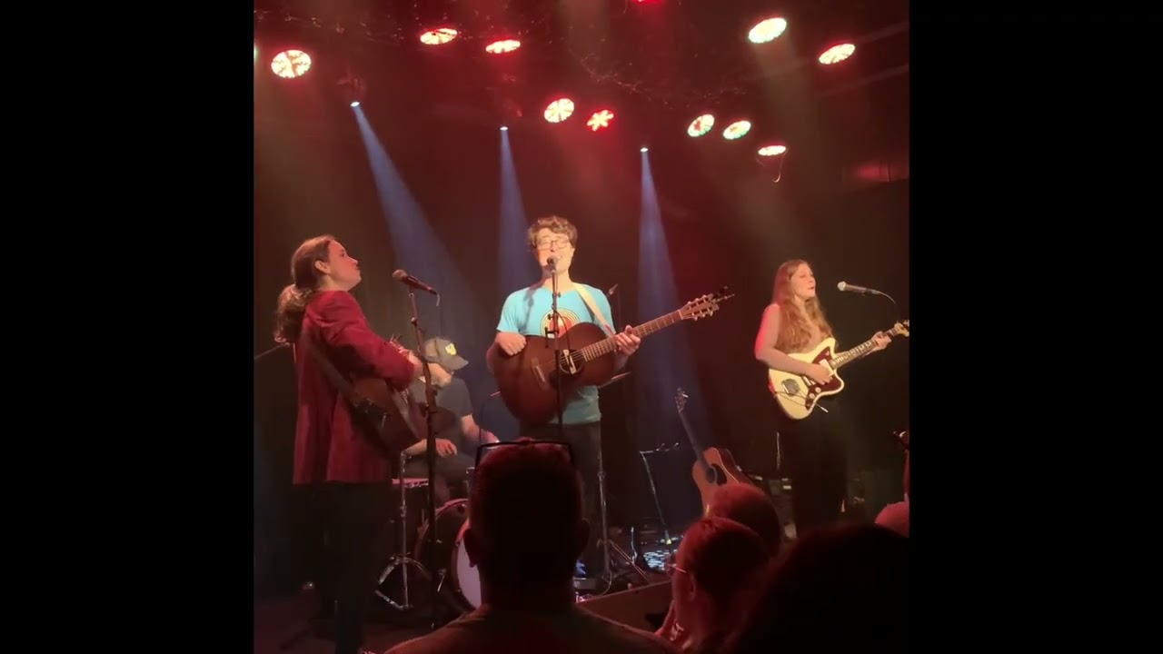 Reina del Cid with Carson McKee perform Harvest Moon
