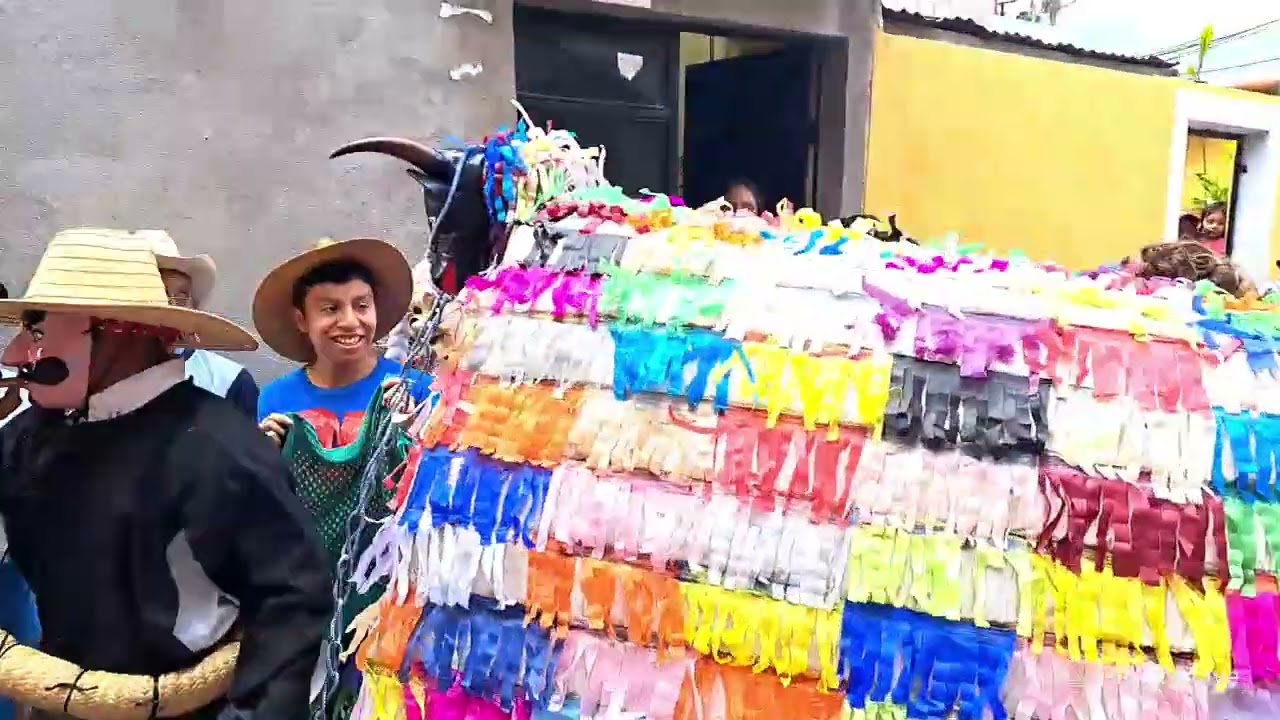 03 de mayo En San Miguel Dueñas 🥳✝️2025