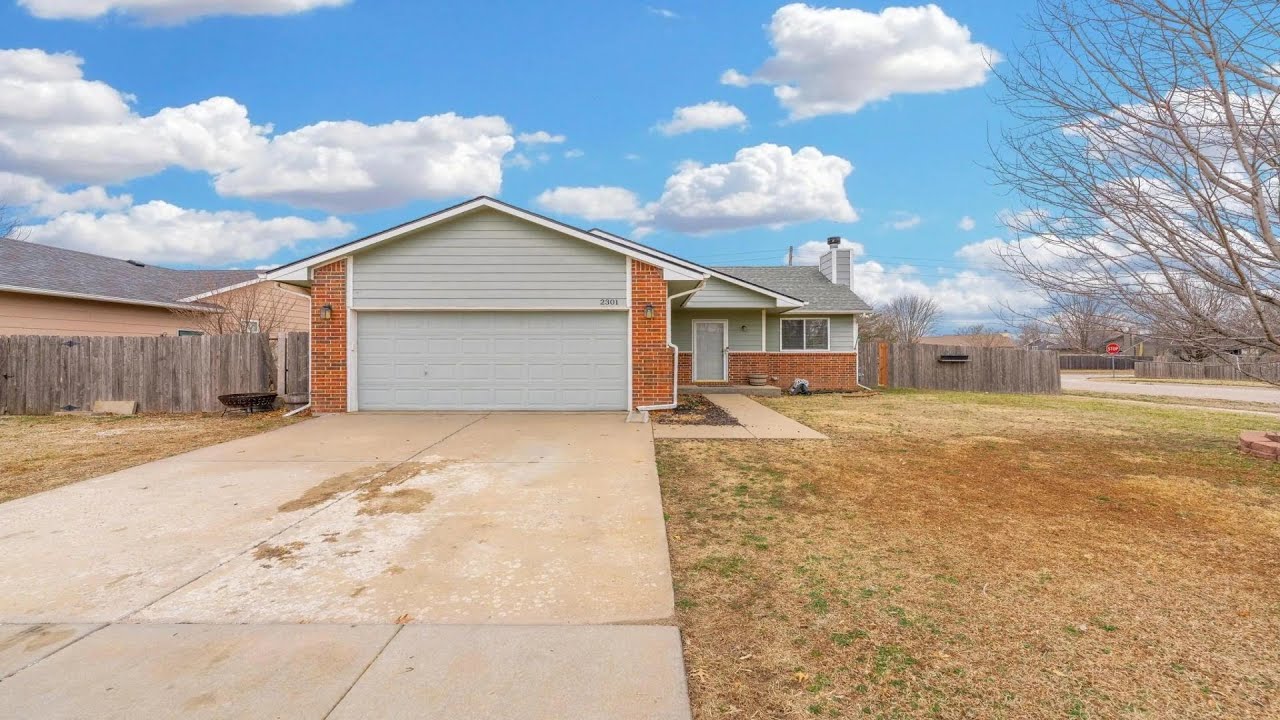 NEW LISTING: 2301 S Westgate St Wichita KS 67209