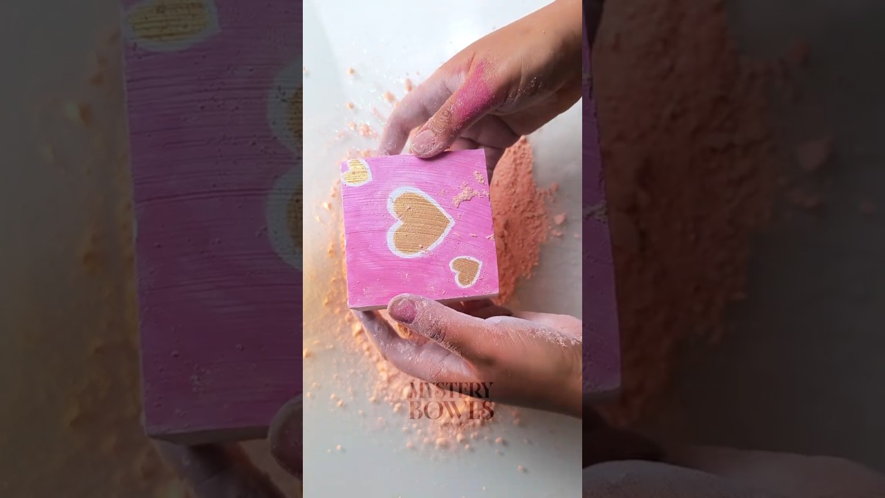 Valentine’s Gym Chalk Heart 💗 ASMR CRUSH #satisfying
